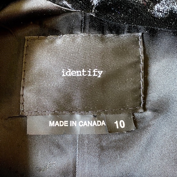 IDENTIFY BLACK VELVET TEXTURED JACKET - 10 - Picture 5 of 5